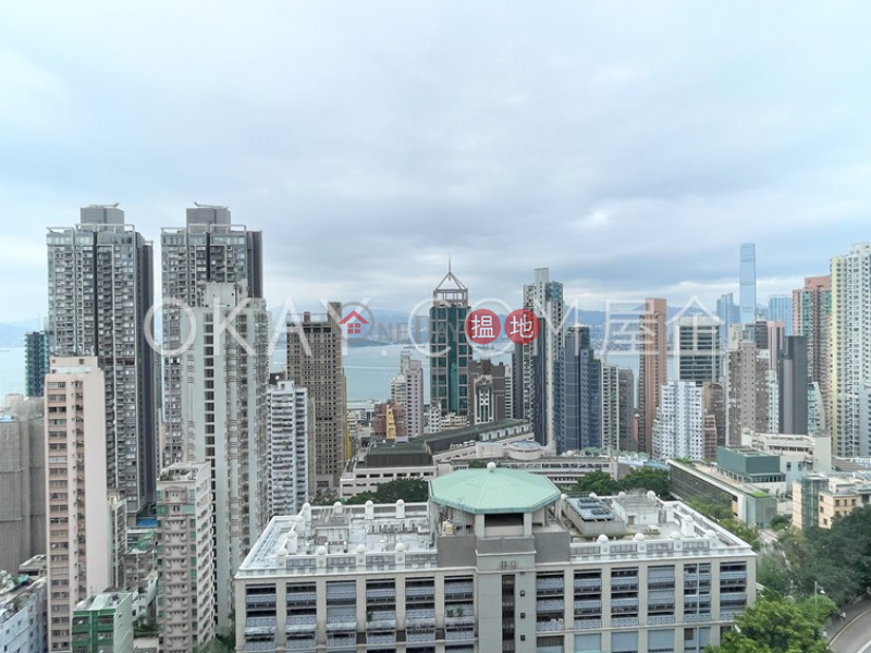 Nicely kept 1 bedroom on high floor with rooftop | Rental | Namning Mansion 南寧大廈 Rental Listings