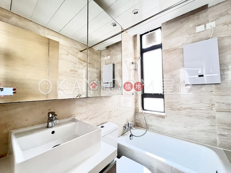 2房2廁,露台吉席街18號出租單位|吉席街18號(18 Catchick Street)出租樓盤 (OKAY-R293710)