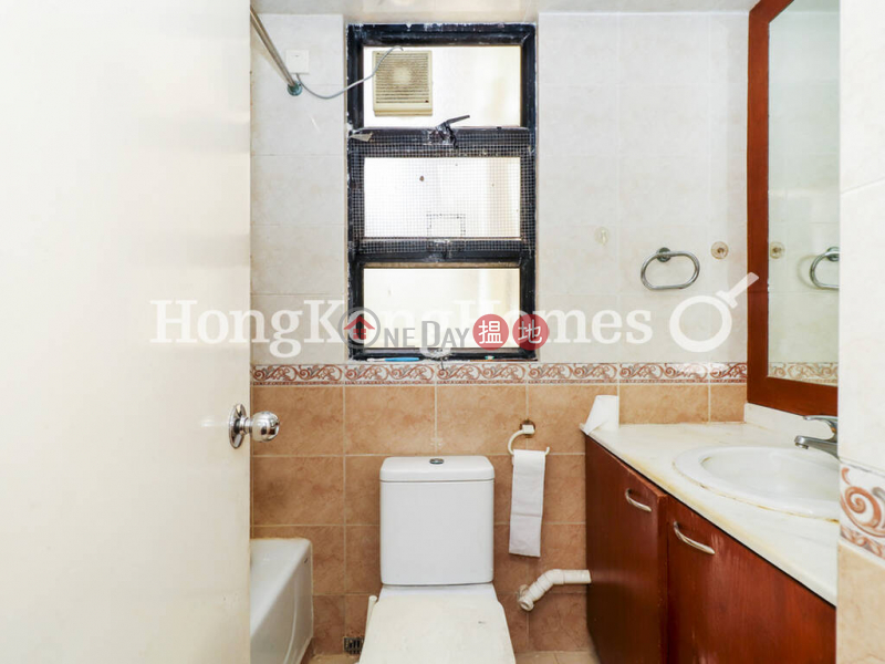 HK$ 19M | Grand Court | Wan Chai District 3 Bedroom Family Unit at Grand Court | For Sale