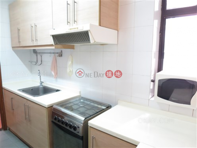 HK$ 36,000/ month Blessings Garden Western District, Luxurious 3 bedroom in Mid-levels West | Rental