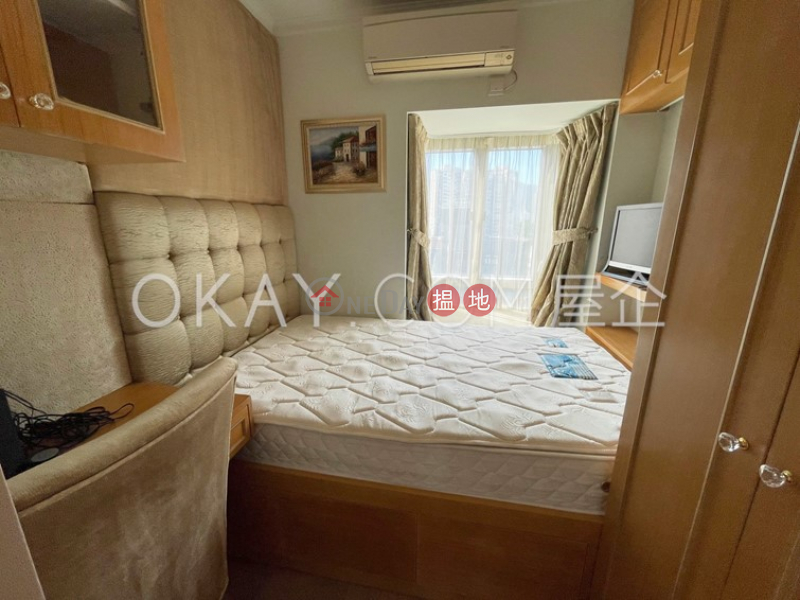 HK$ 12.9M, Royal Court Wan Chai District | Rare 2 bedroom on high floor with parking | For Sale