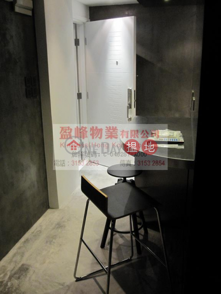 Flat for Rent in 41-43 Tung Street, Soho, 41-43 Tung Street | Central District | Hong Kong, Rental HK$ 18,000/ month