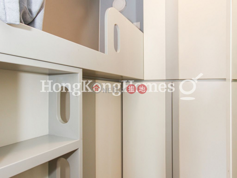 2 Bedroom Unit for Rent at Hollywood Terrace, 123 Hollywood Road | Central District, Hong Kong | Rental HK$ 30,000/ month
