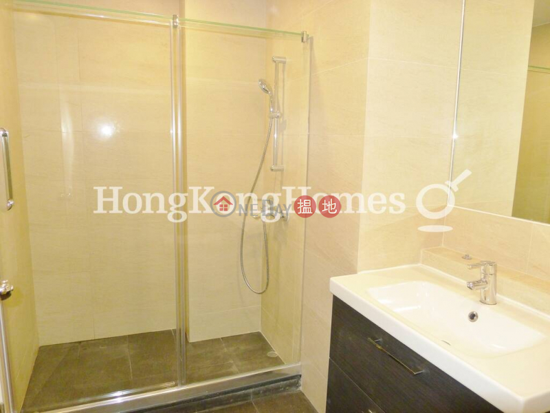 Property Search Hong Kong | OneDay | Residential | Rental Listings 3 Bedroom Family Unit for Rent at Long Mansion