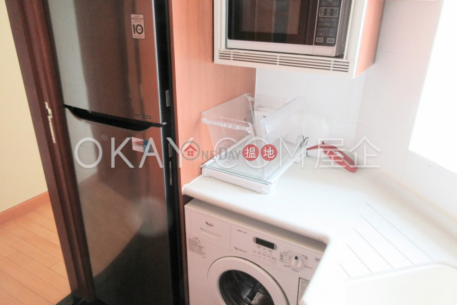 HK$ 34,000/ month 2 Park Road, Western District | Unique 2 bedroom on high floor with sea views & balcony | Rental