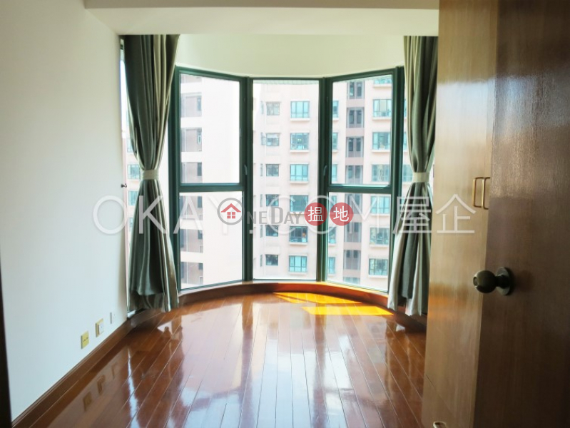 HK$ 38,000/ month, Hillsborough Court Central District Nicely kept 2 bedroom on high floor | Rental