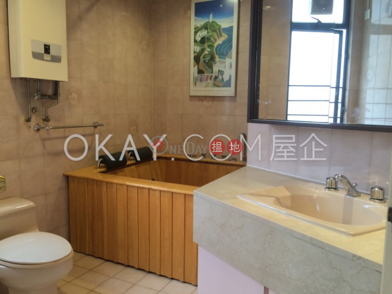 HK$ 76,000/ month | Park Mansions | Central District Efficient 4 bedroom with parking | Rental