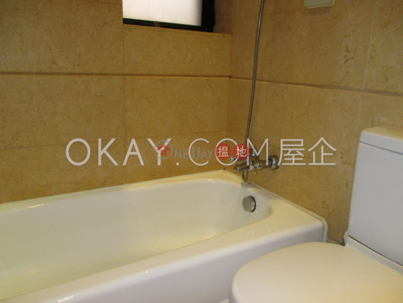 Charming 2 bedroom on high floor with harbour views | Rental | The Arch Moon Tower (Tower 2A) 凱旋門映月閣(2A座) Rental Listings