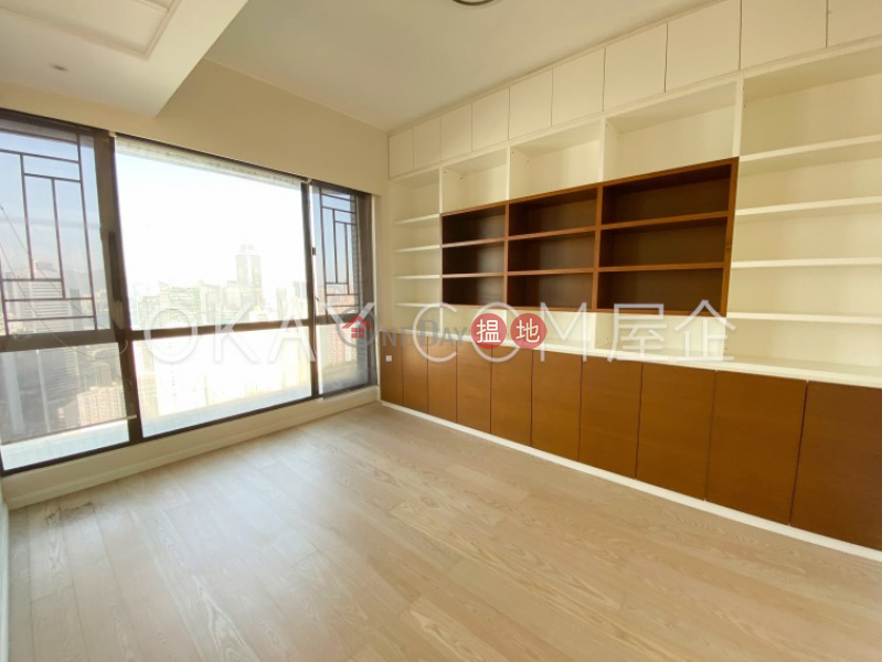 HK$ 65M, Bowen Place, Eastern District Stylish 3 bedroom with harbour views, balcony | For Sale