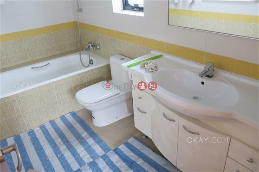 Efficient 3 bedroom with parking | For Sale | Villa Lotto 樂陶苑 Sales Listings