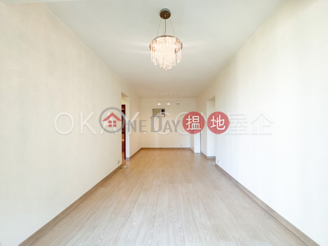 2房1廁,實用率高,星級會所,露台曉峰閣出租單位 | 曉峰閣 Hillsborough Court _0