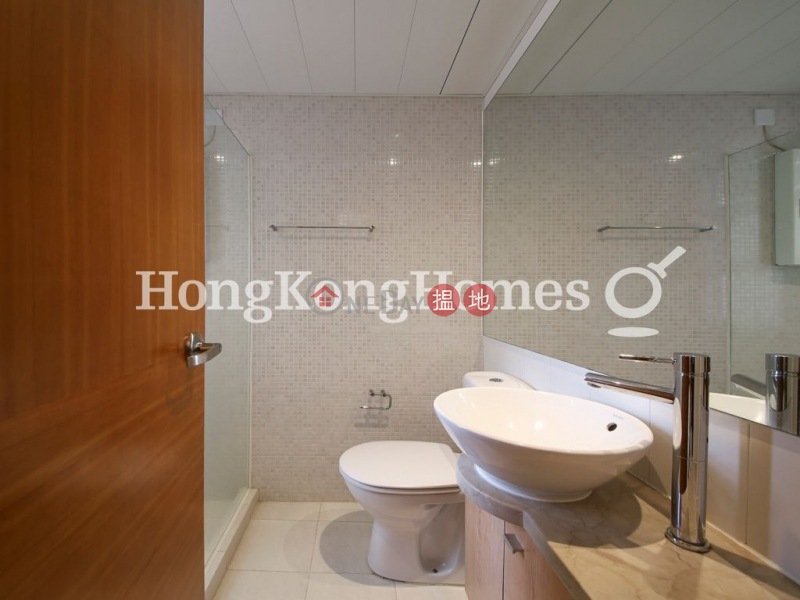 HK$ 53,000/ month Greenland Court, Central District, 3 Bedroom Family Unit for Rent at Greenland Court