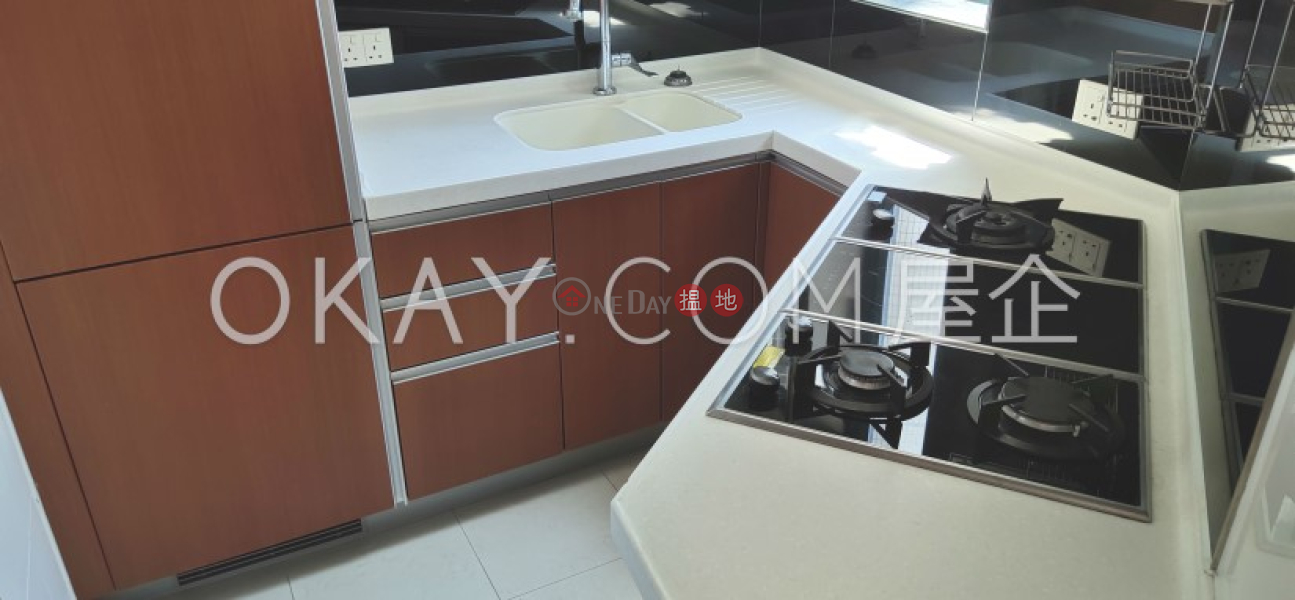 Popular 2 bedroom in Olympic Station | For Sale | Tower 8 The Long Beach 浪澄灣8座 Sales Listings