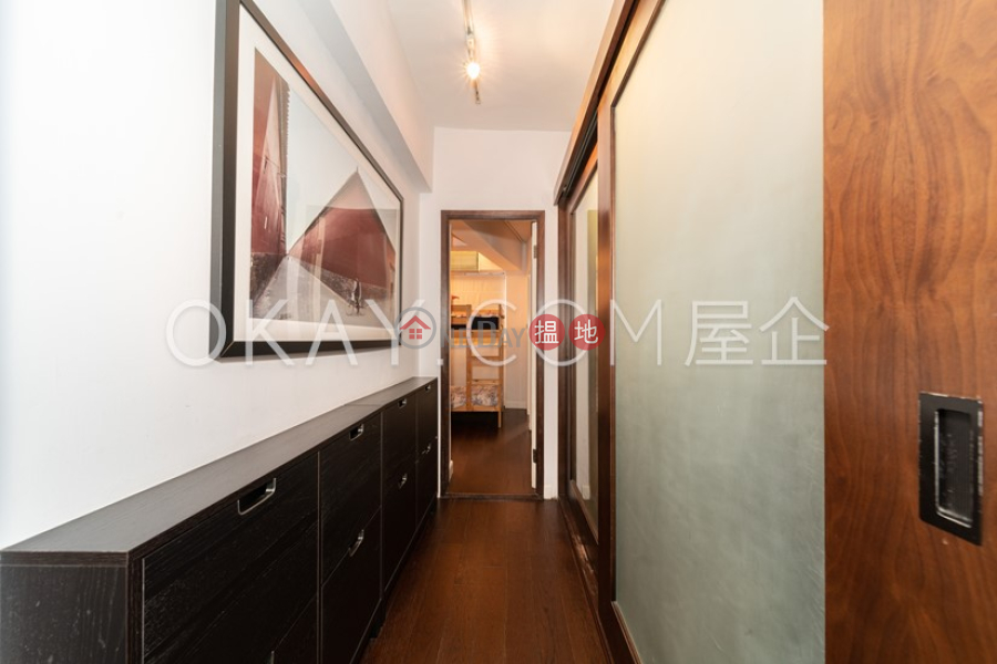Charming penthouse with rooftop & balcony | For Sale | 52 Elgin Street 伊利近街52號 Sales Listings