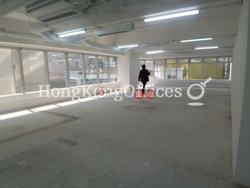 HK$ 48,430/ month | Universal Trade Centre Central District Office Unit for Rent at Universal Trade Centre