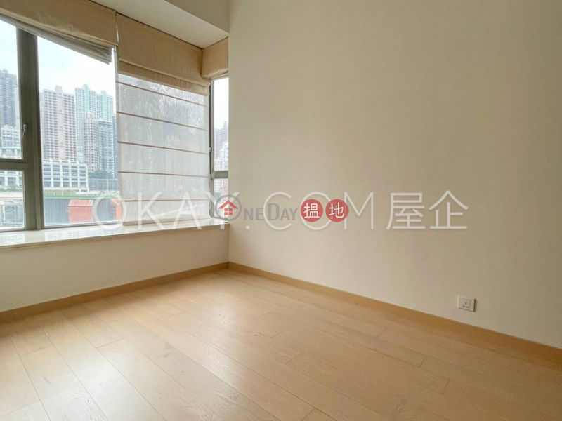 Nicely kept 2 bedroom with balcony | For Sale | SOHO 189 西浦 Sales Listings