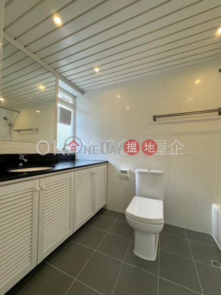 HK$ 65,000/ month Unicorn Gardens Southern District | Efficient 3 bedroom with balcony & parking | Rental