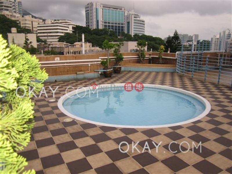 HK$ 37,000/ month | The Regalis | Western District | Lovely 2 bedroom with terrace & parking | Rental