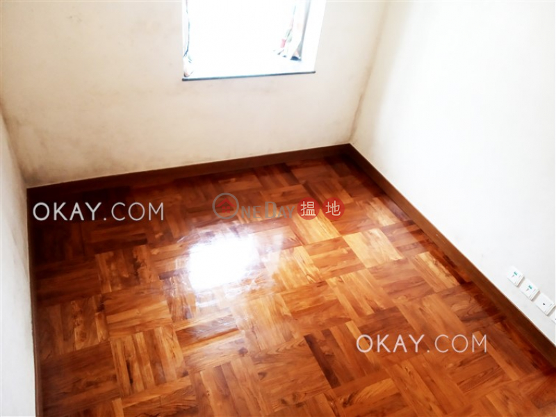HK$ 31,500/ month, (T-45) Tung Hoi Mansion Kwun Hoi Terrace Taikoo Shing | Eastern District Charming 3 bedroom in Quarry Bay | Rental