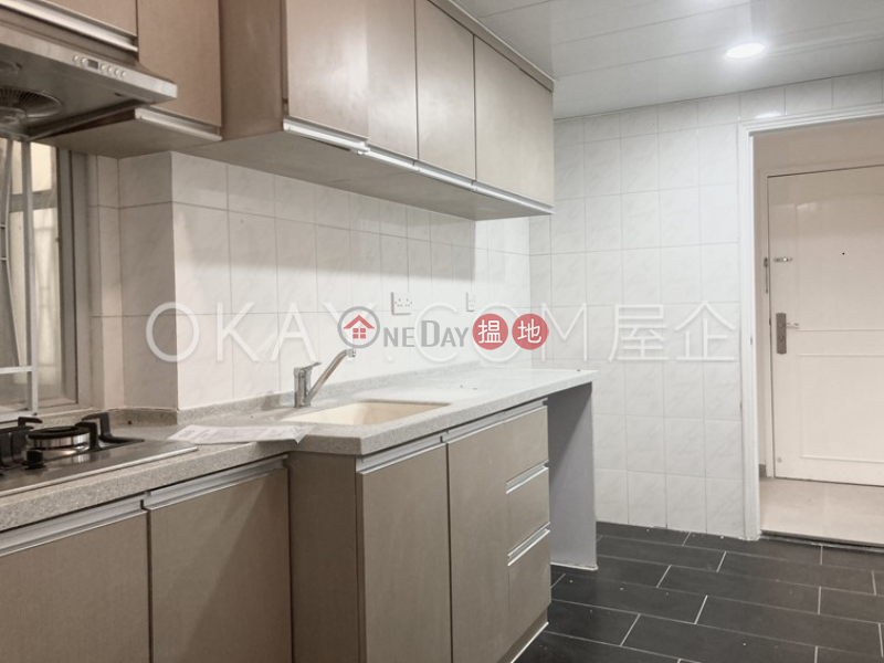 Charming 3 bedroom in Causeway Bay | Rental | Victoria Park Mansion 維德大廈 Rental Listings