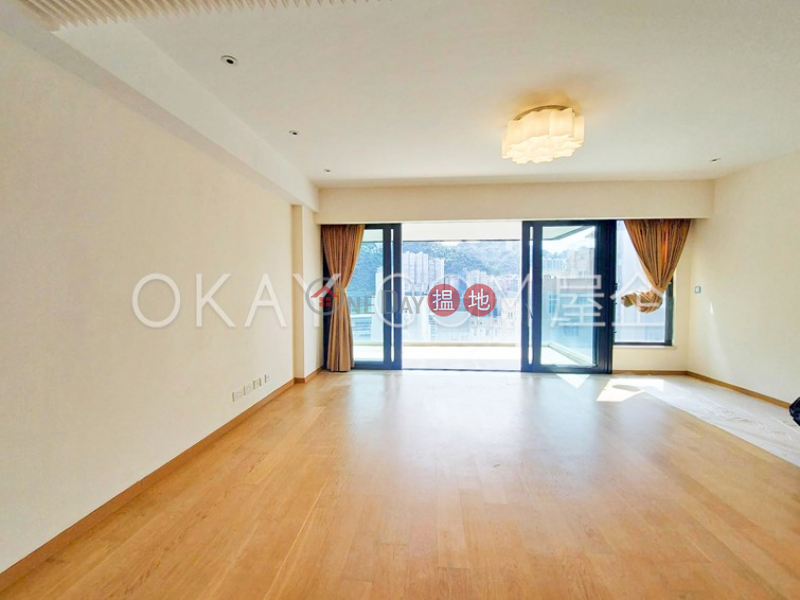 Property Search Hong Kong | OneDay | Residential | Rental Listings | Stylish 3 bed on high floor with racecourse views | Rental