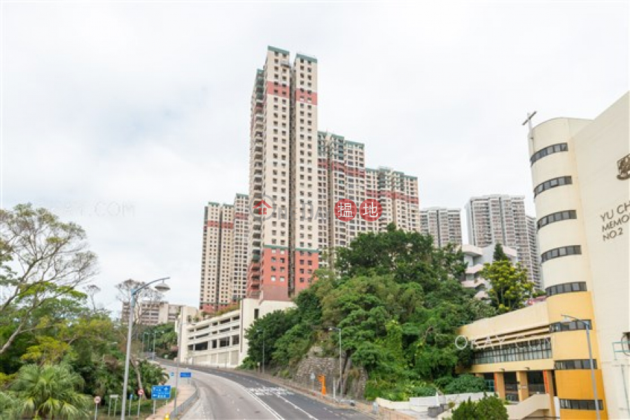 HK$ 25,000/ month Pokfulam Gardens Block 3 Western District, Stylish 3 bedroom in Pokfulam | Rental