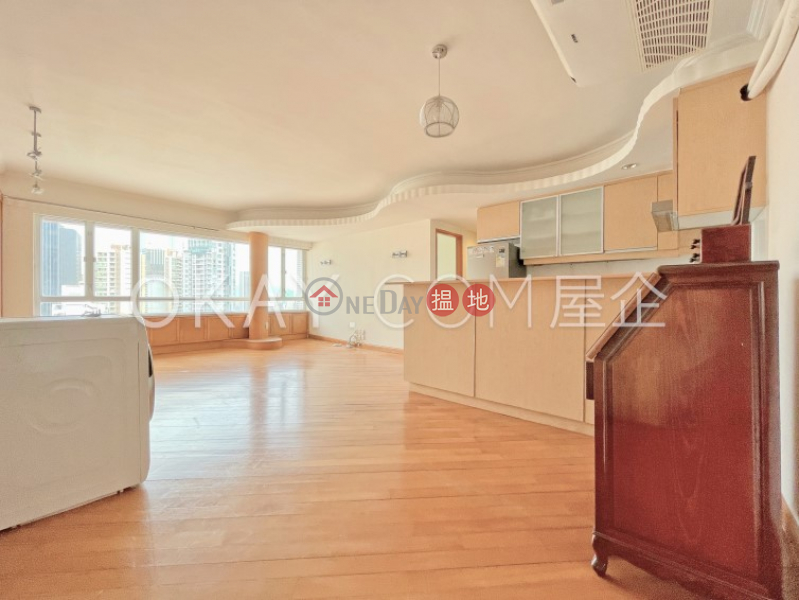 Charming 3 bedroom on high floor with parking | Rental, 128-130 Kennedy Road | Eastern District | Hong Kong Rental | HK$ 35,000/ month