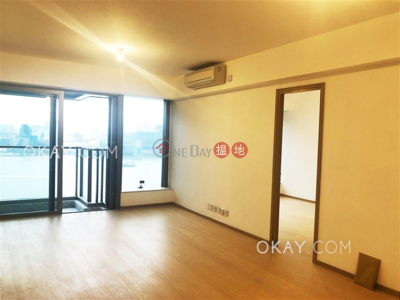 Unique 3 bedroom on high floor with balcony | Rental | Harbour Glory Tower 5 維港頌5座 Rental Listings