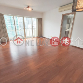 Lovely 2 bedroom on high floor with balcony | Rental | Centrestage 聚賢居 _0