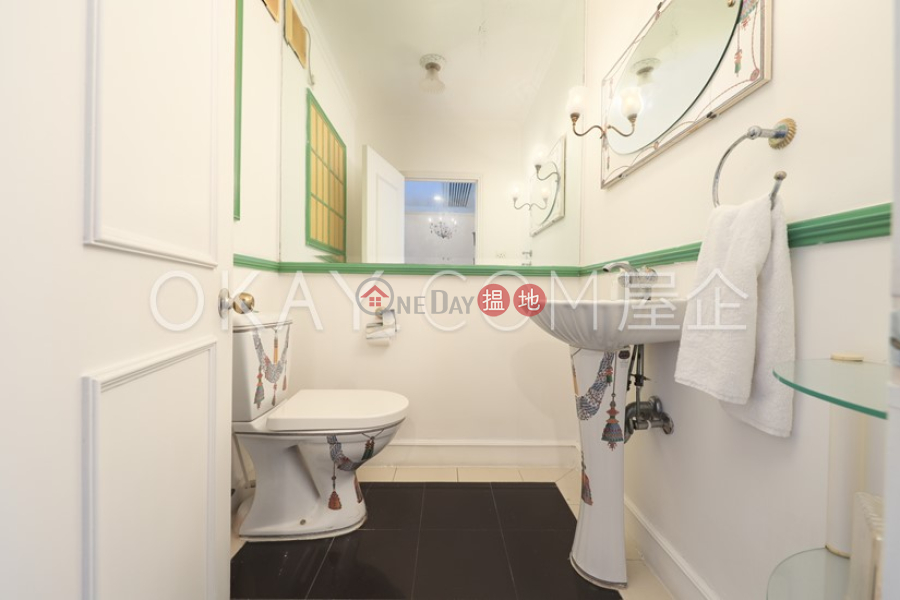 HK$ 80M Pinewaver Villas, Southern District, Lovely house with terrace, balcony | For Sale