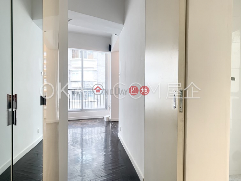 Nicely kept 2 bedroom on high floor with rooftop | For Sale | Fook Wah Mansions 福華大廈 Sales Listings