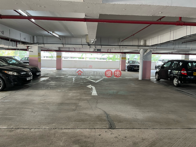 HK$ 2,600/ month Block 29 Site 3 City One Shatin, Sha Tin | 沙田第一城中心1樓48號大車位出租, 方便易泊, 無須佣金