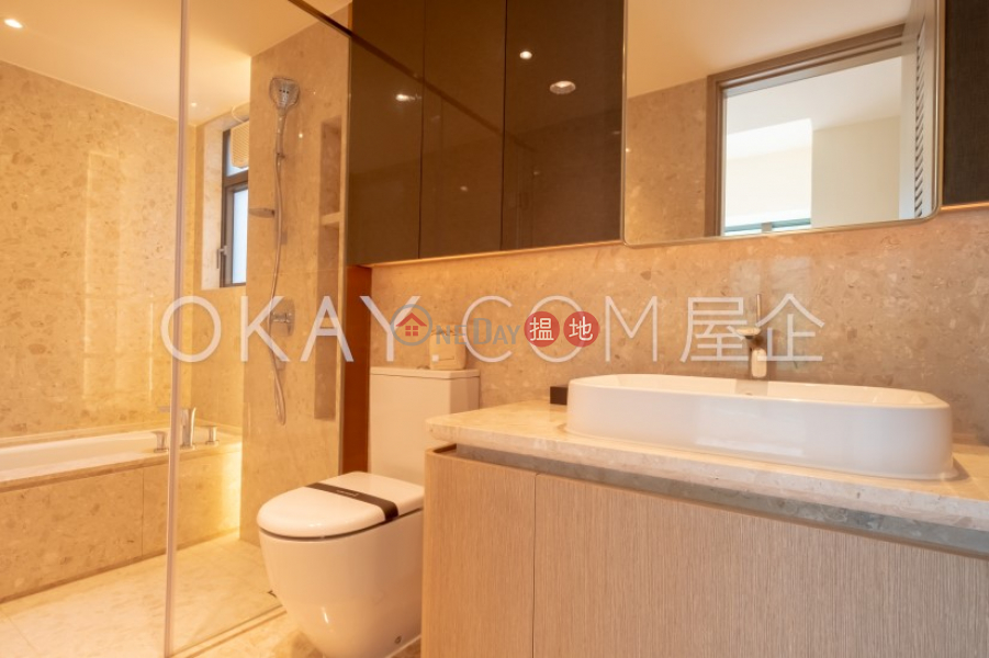 HK$ 42,000/ month | Block 3 New Jade Garden, Chai Wan District | Stylish 3 bedroom on high floor with balcony | Rental