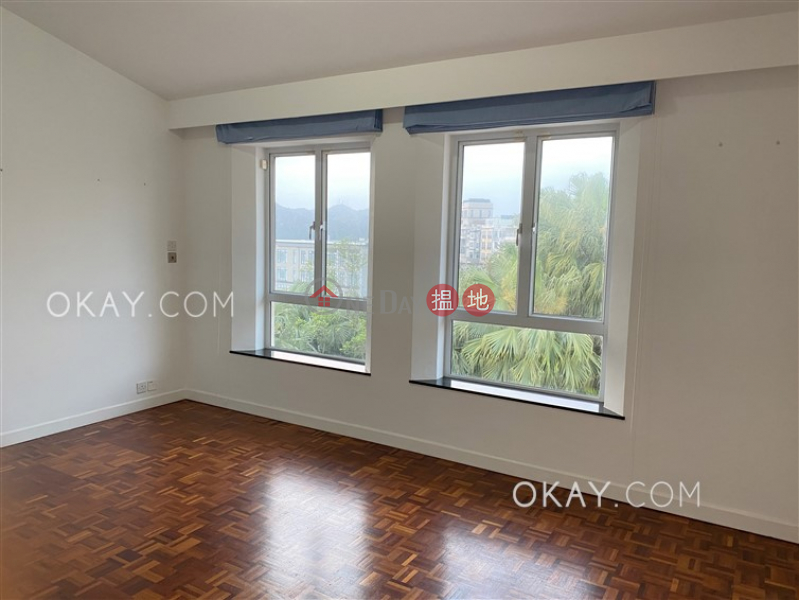 Beautiful house with balcony | Rental, Strawberry Hill 紅梅閣 Rental Listings | Central District (OKAY-R15313)