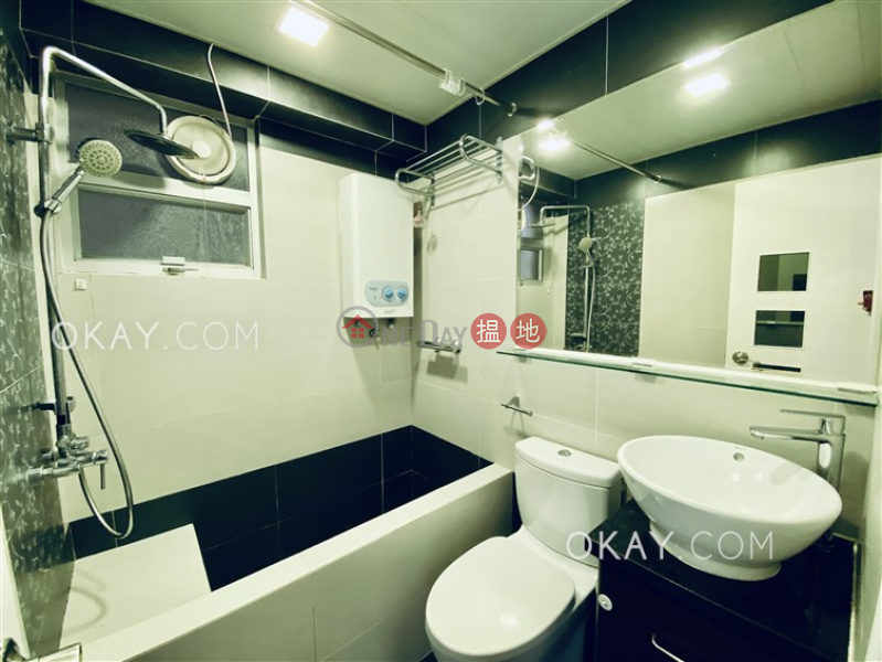 Nicely kept 3 bedroom in Quarry Bay | For Sale 10 Hong Pak Path | Eastern District, Hong Kong, Sales | HK$ 13.5M
