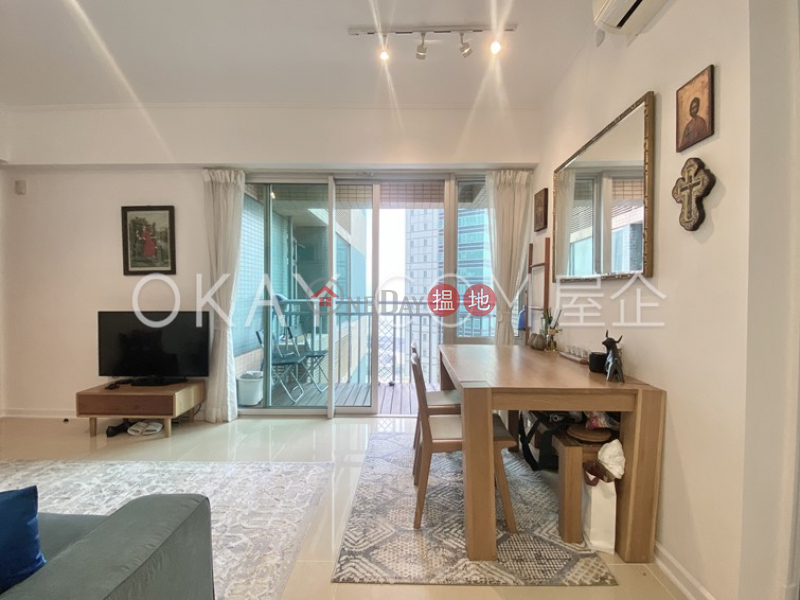 Unique 2 bedroom on high floor with sea views & balcony | For Sale | 88 Des Voeux Road West | Western District, Hong Kong, Sales, HK$ 8.8M