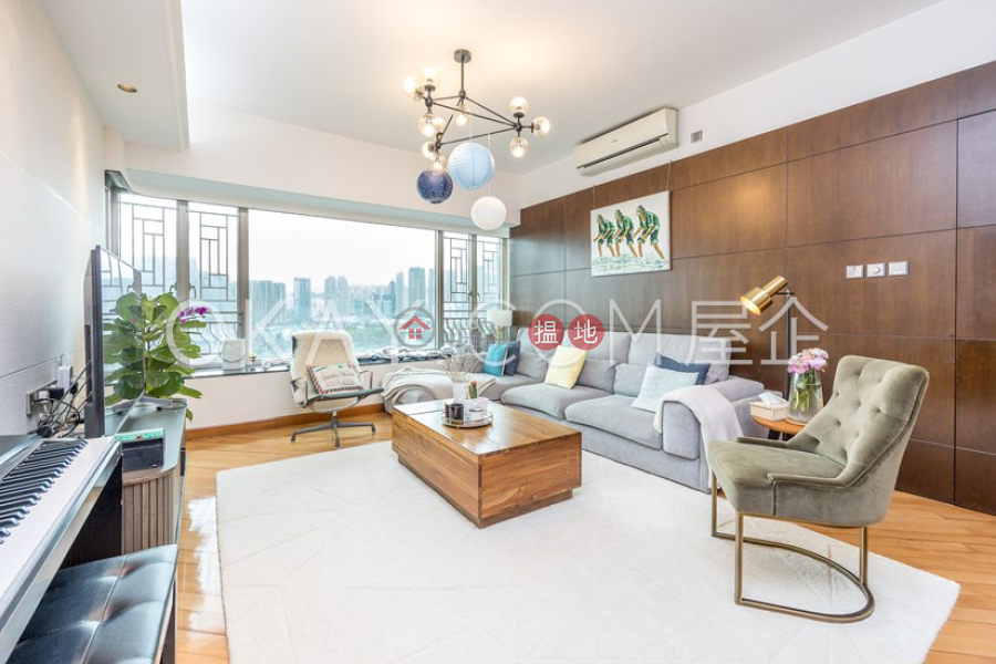 Rare 4 bedroom with parking | For Sale, Sorrento 擎天半島 Sales Listings | Yau Tsim Mong (OKAY-S104100)