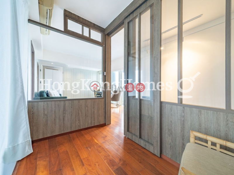 HK$ 46,000/ month Centrestage | Central District | 1 Bed Unit for Rent at Centrestage