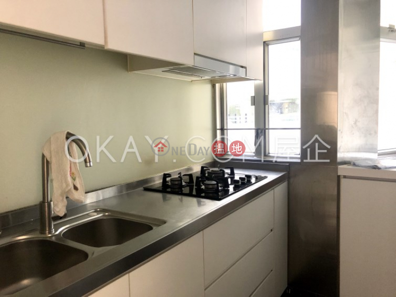 Elegant 3 bedroom with balcony | Rental, Jing Tai Garden Mansion 正大花園 Rental Listings | Western District (OKAY-R18755)