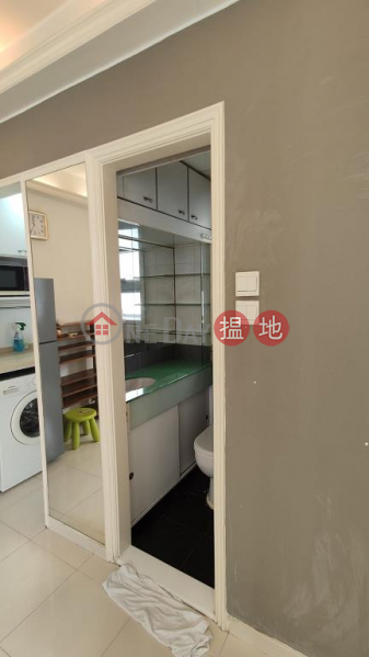 Flat for Rent in Hing Bong Mansion, Wan Chai, 117 Lockhart Road | Wan Chai District | Hong Kong | Rental, HK$ 14,800/ month