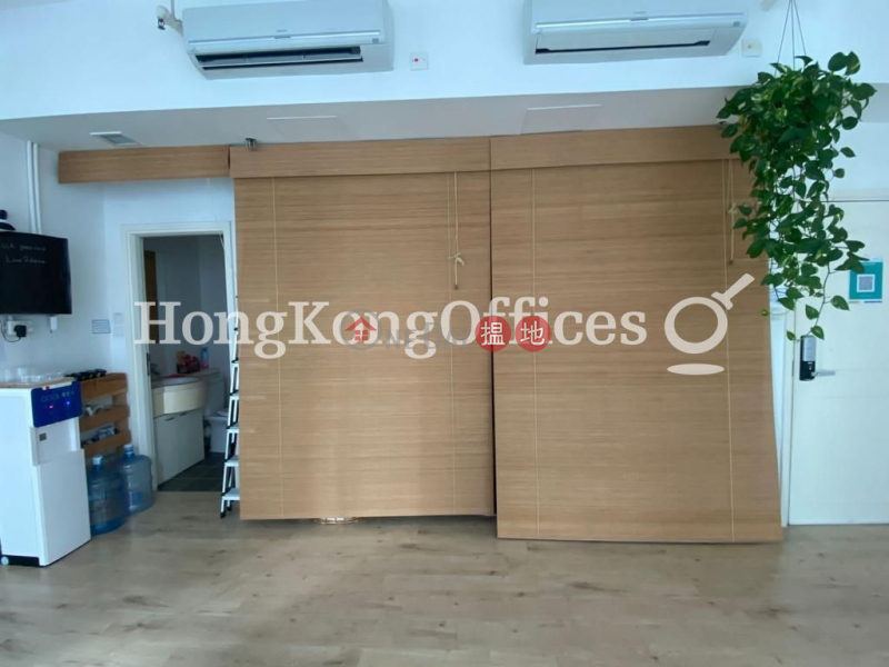 HK$ 20,160/ month Cs Tower | Western District Office Unit for Rent at Cs Tower