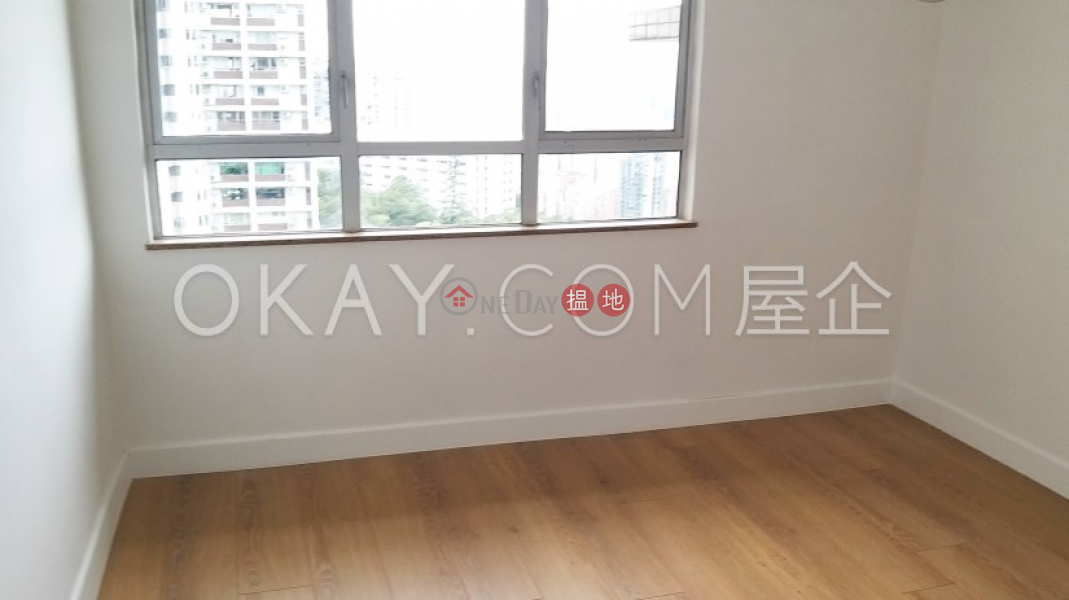 Efficient 3 bedroom with balcony & parking | For Sale | Braemar Hill Mansions 賽西湖大廈 Sales Listings