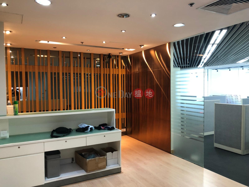 Stunning interior design, panoramic views, grand lobby. 88 Container Port Road | Kwai Tsing District | Hong Kong | Sales | HK$ 17M