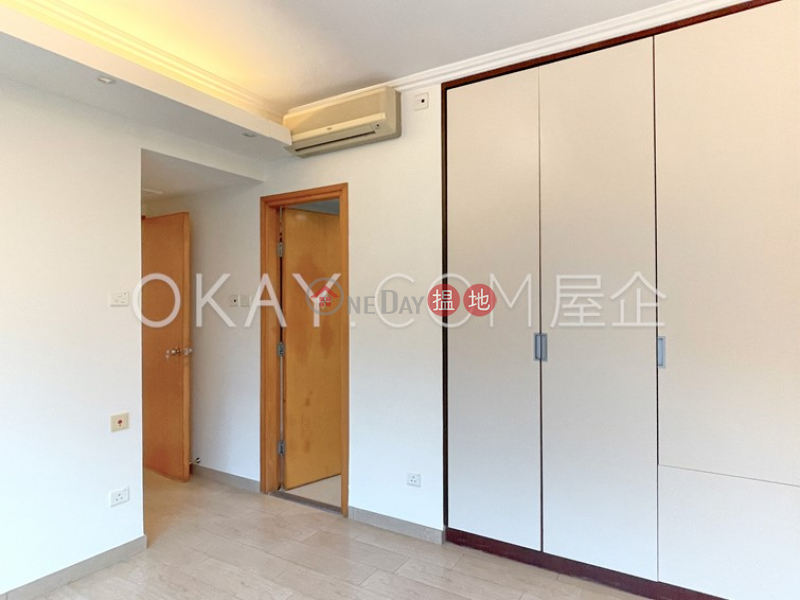 HK$ 9.9M POKFULAM TERRACE | Western District, Tasteful 3 bedroom with balcony | For Sale
