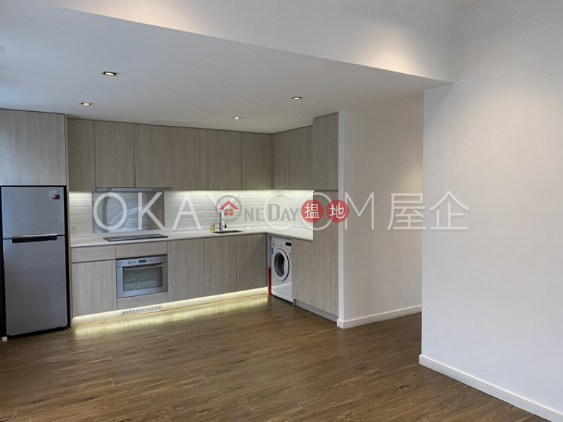 HK$ 30,000/ month | 26 Shek O Headland Road | Southern District Intimate 1 bedroom with terrace & parking | Rental