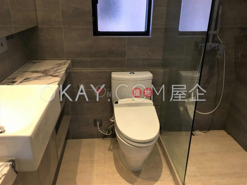 2房2廁,實用率高,極高層,連車位蔚雲閣出售單位-12鳳輝臺 | 灣仔區|香港出售HK$ 2,600萬