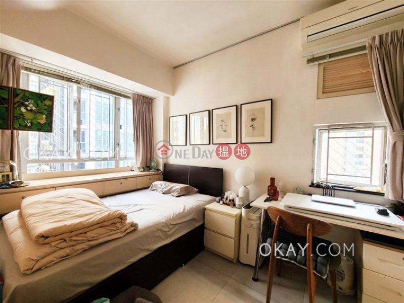 HK$ 13.3M Floral Tower | Western District | Unique 3 bedroom in Mid-levels West | For Sale