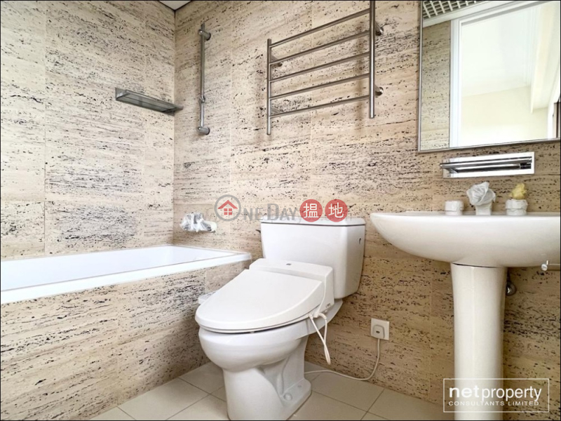 HK$ 112,000/ month Parkview Crescent Hong Kong Parkview, Southern District, Beautiful Spacious Apartment in HK Parkview