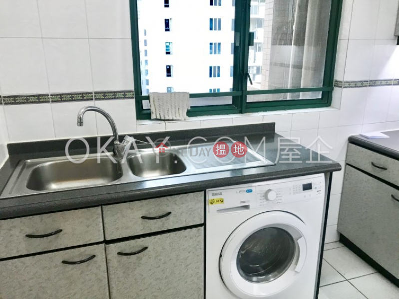 HK$ 37,000/ month | Hillsborough Court Central District, Luxurious 2 bedroom on high floor with parking | Rental
