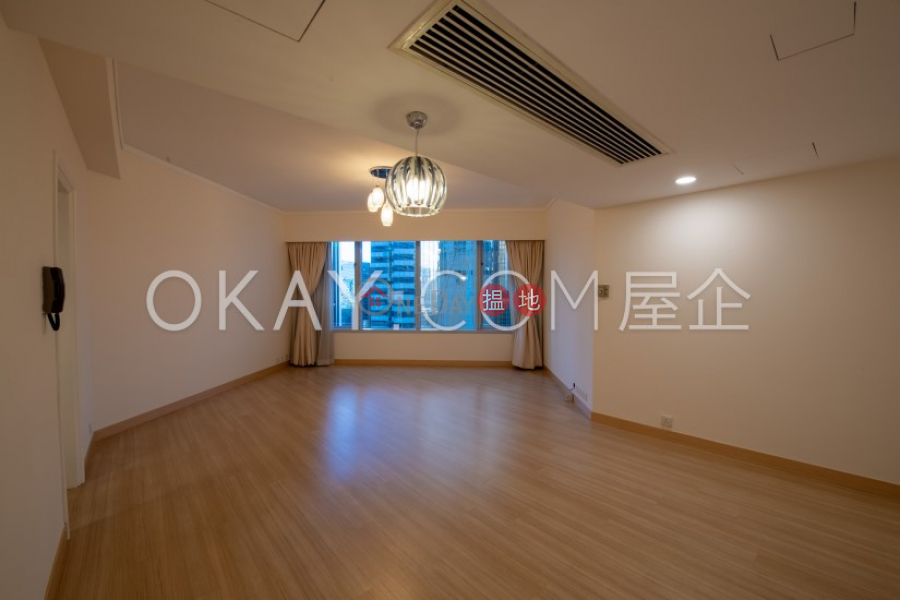 Unique 2 bedroom in Wan Chai | Rental, Convention Plaza Apartments 會展中心會景閣 Rental Listings | Wan Chai District (OKAY-R21687)